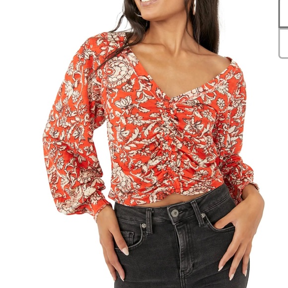 ❄️Free People Say The Word Ruched Long Sleeve Tee❄️ - Picture 1 of 7